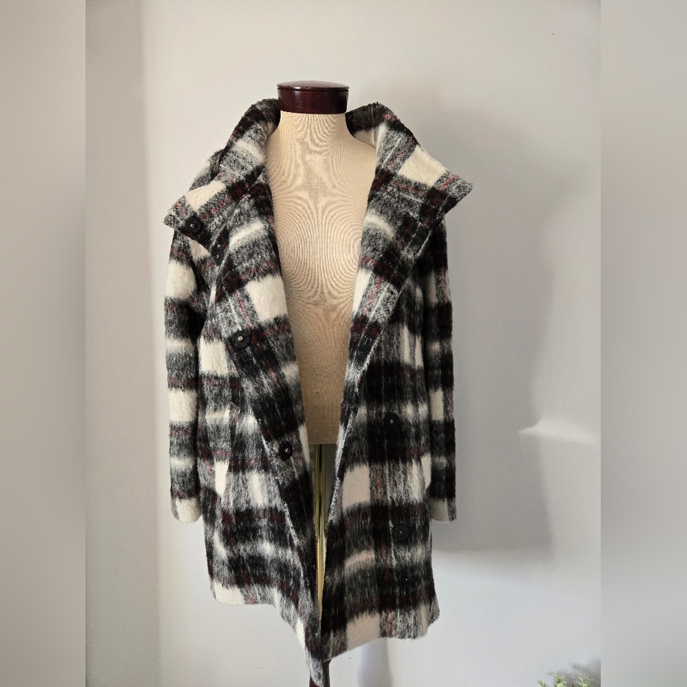BANANA REPUBLIC Wool/Alpaca/Mohair mock neck coat- Black, White, Red. Size Large - Picture 7 of 13